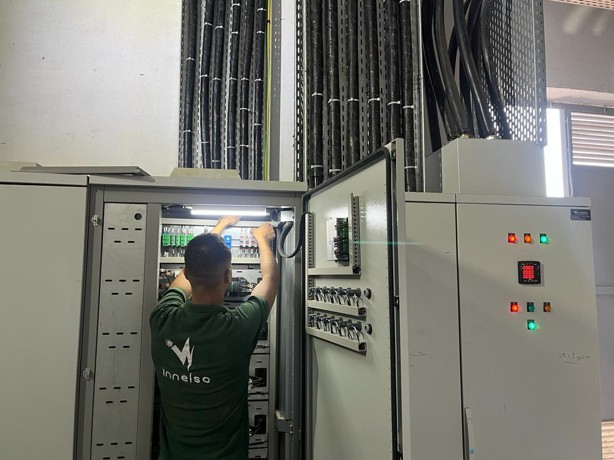 لوحات توزيع